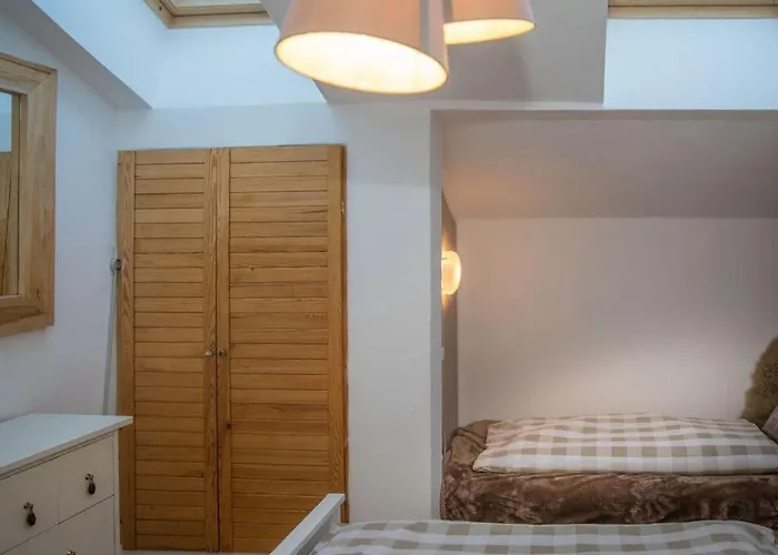 Apartment Lively In *